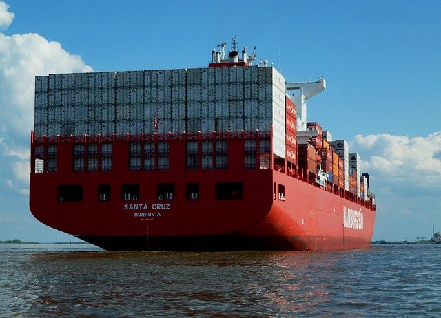 Container ship full loaded