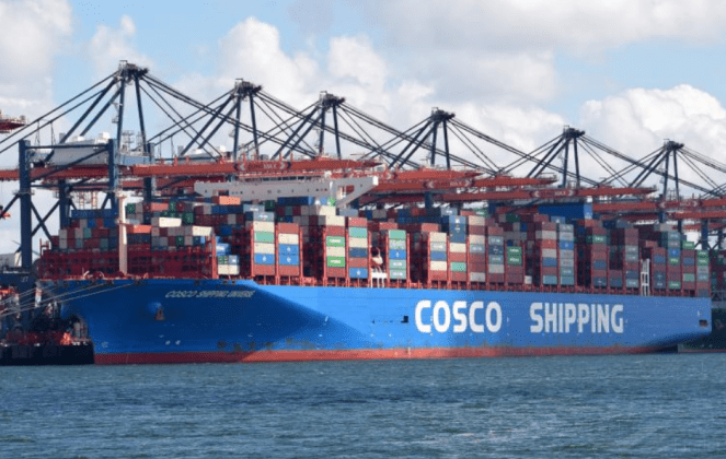 tàu container COSCO Universe