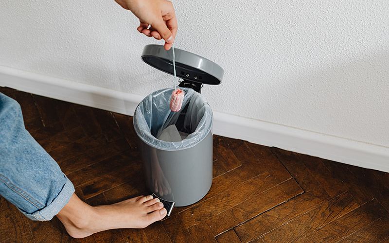 Thủ tục nhập khẩu hộp đựng rác bằng nhựa