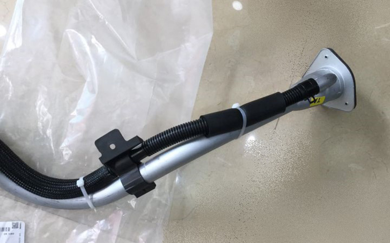Thủ tục nhập khẩu cổ đổ xăng