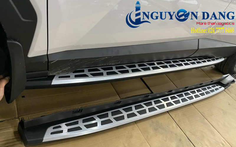 Thủ tục nhập khẩu bậc lên xuống ô tô