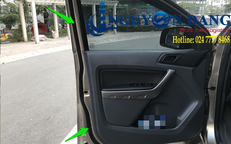 Thủ tục nhập khẩu cánh cửa ô tô