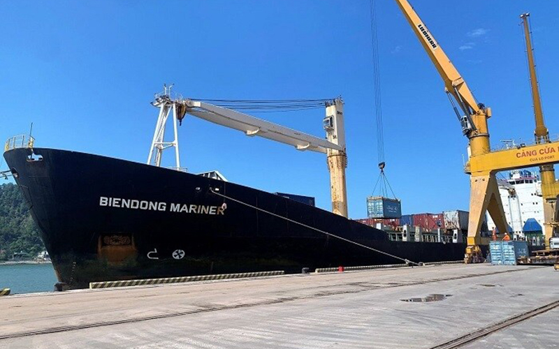 Cước giảm hơn 60%, dừng tuyến container từ cảng Cửa Lò đi Ấn Độ